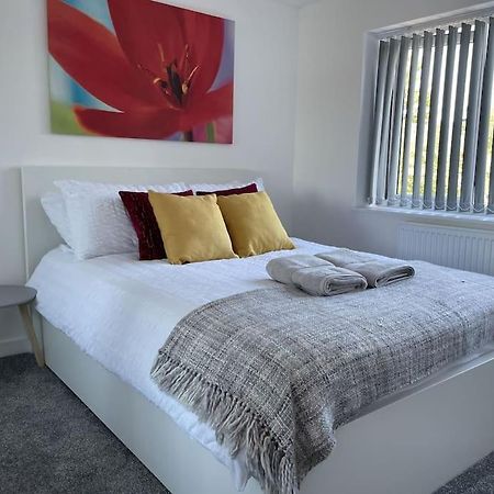 Paradigm House, Modern 2-Bedroom Duplex Apartment 2, Free Parking, Oxford Exterior photo